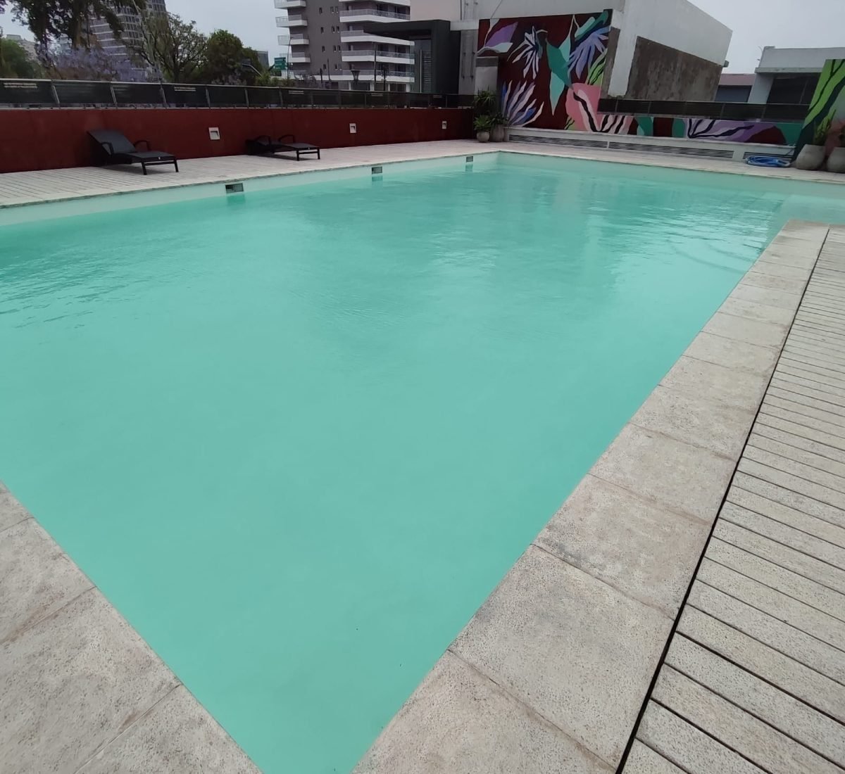 PRFV EN PISCINAS DE MATERIAL