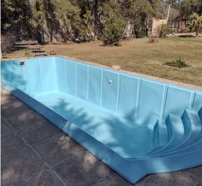 PRFV EN PISCINAS DE VIDRIO