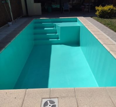 PRFV EN PISCINAS DE VIDRIO