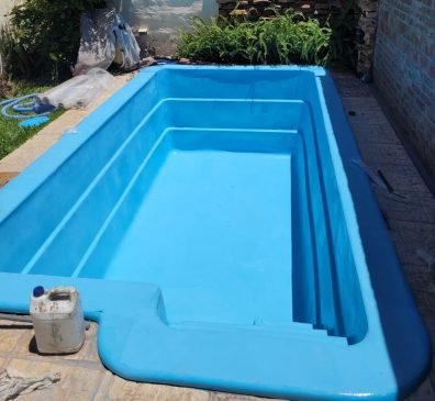 PRFV EN PISCINAS DE VIDRIO